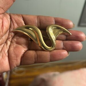 Vintage Gold Wave Brooch